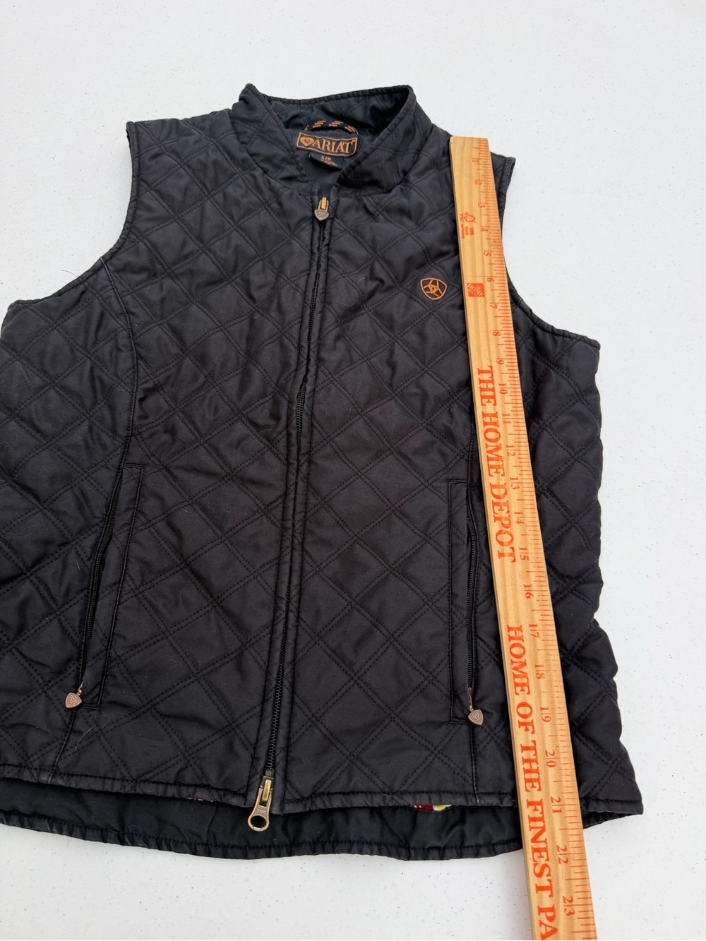 Ariat Black Quilted Sleeveless Vest with Logo - Picture 5 of 7